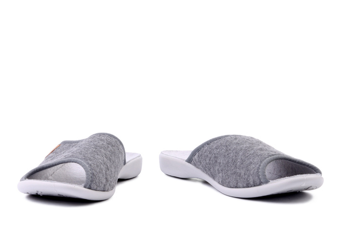 BEFADO 255D 009 szary, kapcie damskie