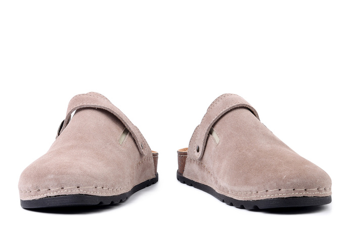 SOLO 168 beż welur, klapki damskie