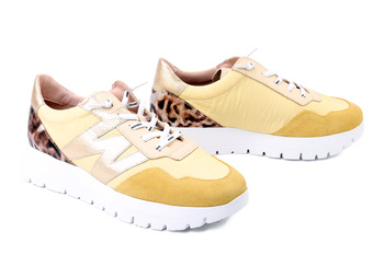 WONDERS A-24100 vanila, półbuty damskie